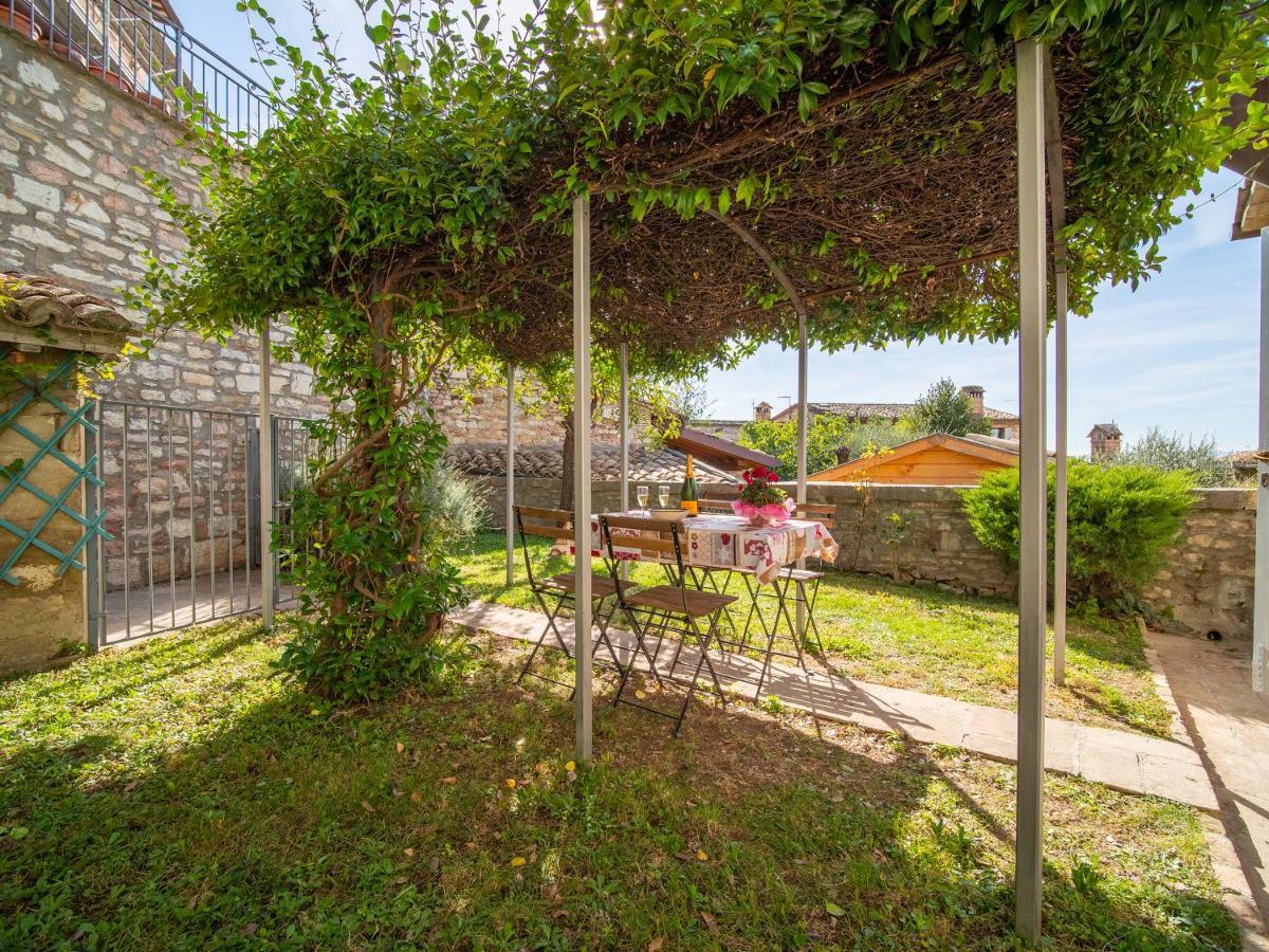 Отель Terrazza Santa Chiara Ассизи Экстерьер фото